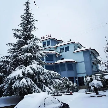 فندق مبيت وإفطار Parku I Palmave Gjirokastër