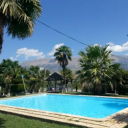 Parku I Palmave * Gjirokastër